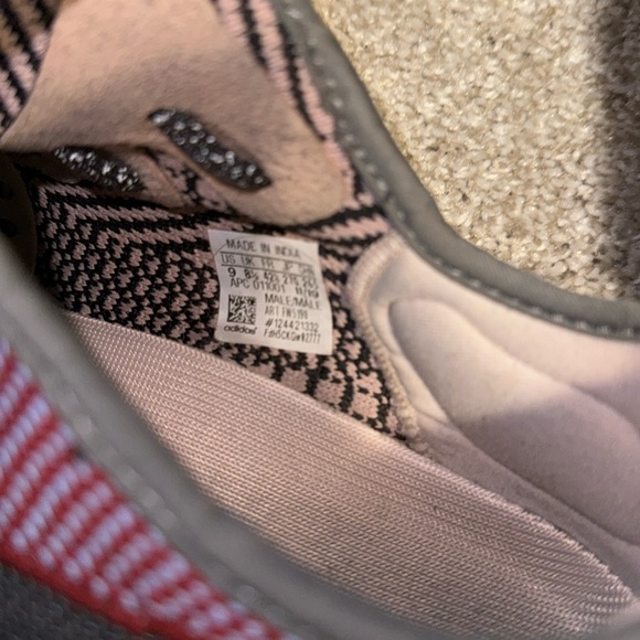 Yecheil yeezy boost 350 v2 reflective - Picture 6 of 6